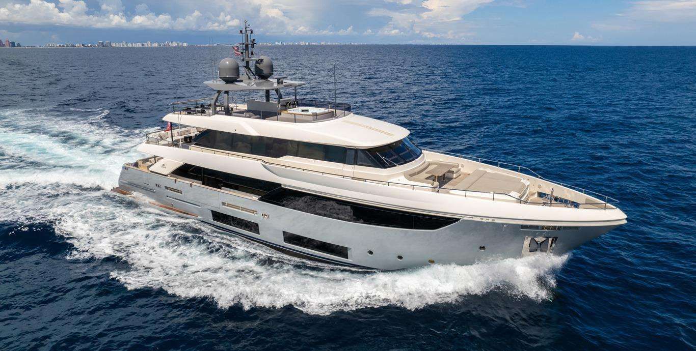 fifi-ferretti-motor-yacht-charter-caribbean-bahamas1