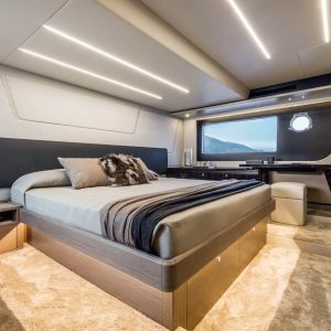 23-Absolute-Yachts-62-FLY-MasterCabin