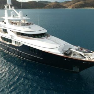 AMICA-MEA-hakvoort-yacht-charter-french-riviera 1