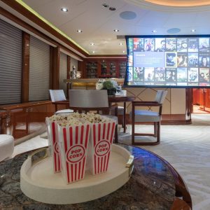 AMICA-MEA-hakvoort-yacht-charter-french-riviera 18