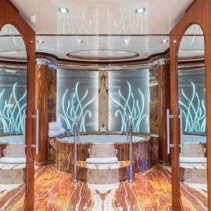 AMICA-MEA-hakvoort-yacht-charter-french-riviera 6