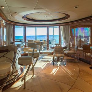 AMICA-MEA-hakvoort-yacht-charter-french-riviera 8
