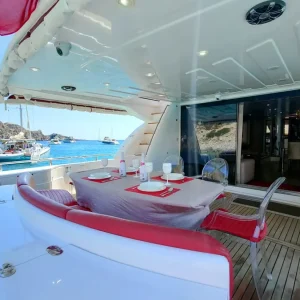 ASTONDOA-82--geminis-yacht-charter-ibiza28