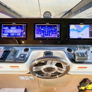 Azimut-Grande-Wave 8