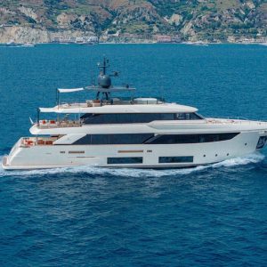 Diana-II-Yacht-charter-ferretti-italy10