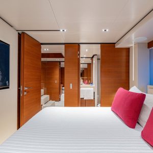 Diana-II-Yacht-charter-ferretti-italy57