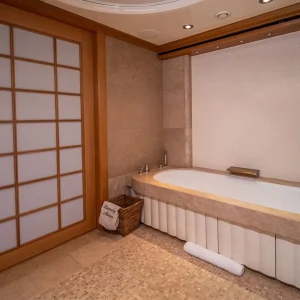Expersea-Motor-Yacht-Kijo-Master-bathroom-2