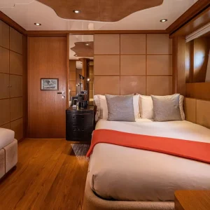 Expersea-Motor-Yacht-Kijo-twin-cabin-2