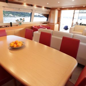 Felina-Ferreti-yacht-charter-french-riviera 12