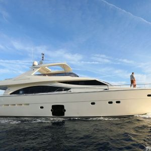Felina-Ferreti-yacht-charter-french-riviera 2