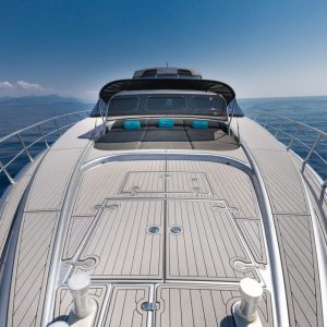 LAUREN-V-mangusta-105-yacht-charter-french-riviera12