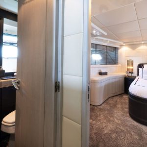 LAUREN-V-mangusta-105-yacht-charter-french-riviera25