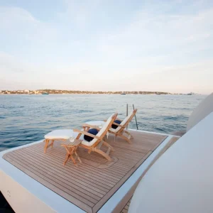 Luisa-heeseen-motor-yacht-charter-french-riviera14