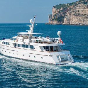 Nightflower-codesa-yacht-charter-italy1