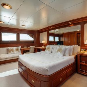 Nightflower-codesa-yacht-charter-italy28