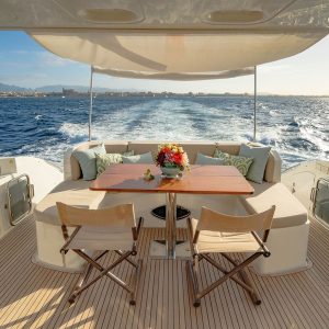 Not-Dead-Yet-Azimut-64-yacht-charter-mallorca12