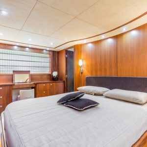 OCTAVIA-sunseeker-yacht-charter-italy16