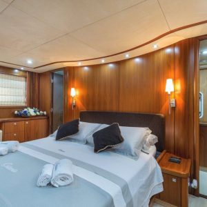OCTAVIA-sunseeker-yacht-charter-italy47