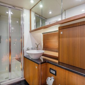 OCTAVIA-sunseeker-yacht-charter-italy9