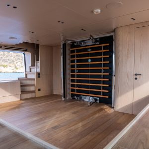 ON-TIME-yacht-for-charter_CAR07125-1