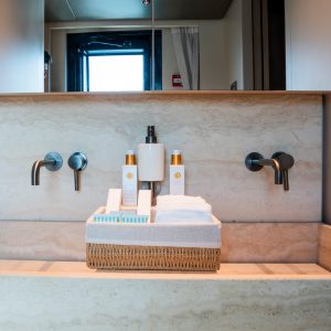 ON-TIME-yacht-for-charter_M_Y-ON-TIME_96-1