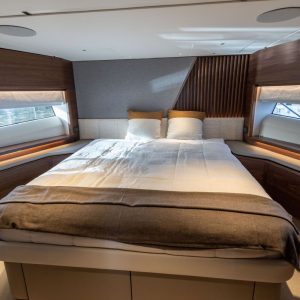 Princess-s72-charter-mallorca-mch-yachts7