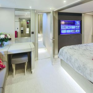 Raoul-W-sunseeker-yacht-charter-mallorca11