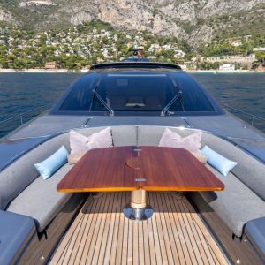 SILVER-BREEZE-Riva-yacht-charter-french-riviera10