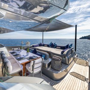 SILVER-BREEZE-Riva-yacht-charter-french-riviera13