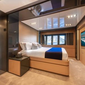 SILVER-BREEZE-Riva-yacht-charter-french-riviera22