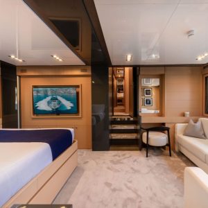 SILVER-BREEZE-Riva-yacht-charter-french-riviera23