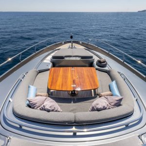 SILVER-BREEZE-Riva-yacht-charter-french-riviera8