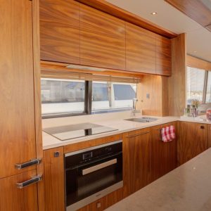 Sunseeker-76--mikel-angelo-yacht-charter 10