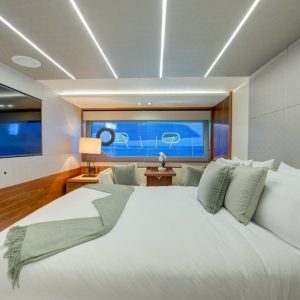 Sunseeker-76--mikel-angelo-yacht-charter23