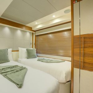 Sunseeker-76--mikel-angelo-yacht-charter25