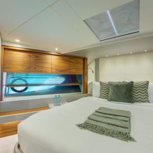 Sunseeker-76--mikel-angelo-yacht-charter29