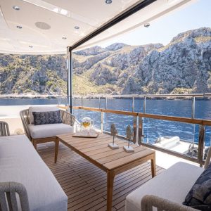 Sunseeker 88 for charter Moonlight (1)