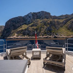 Sunseeker 88 for charter Moonlight (10)