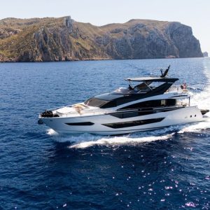 Sunseeker 88 for charter Moonlight (24)