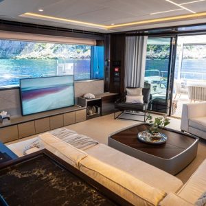 Sunseeker 88 for charter Moonlight (6)