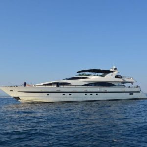 accama-delta-azimut-motor-yacht-french-riviera