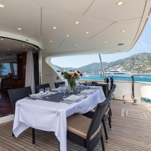 accama-delta-azimut-motor-yacht-french-riviera20