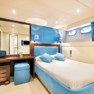 antisan-motor-yacht-charter-french-riviera9