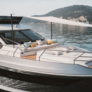 azimut-53-fly-sea-shell-bow
