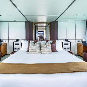 bad_mutha_88ft_wally_yachts_motor_yacht_for_charter_bgyb_020.jpg