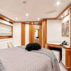 bunker-crn-yacht-charter-ibiza17