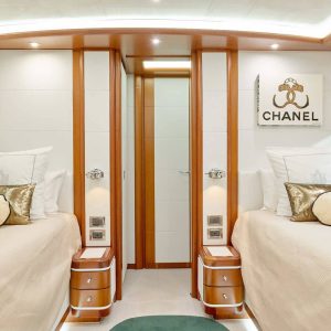 bunker-crn-yacht-charter-ibiza20