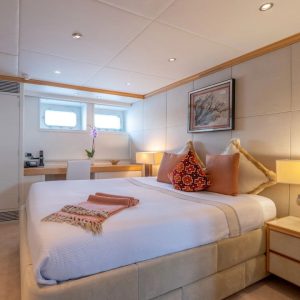 deep-blue-II-oceanco-motor-yacht-charter-french-riviera29