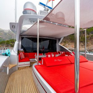 la-digue-mangusta-92-motor-yacht-charter-french-riviera17