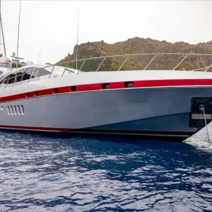 la-digue-mangusta-92-motor-yacht-charter-french-riviera25